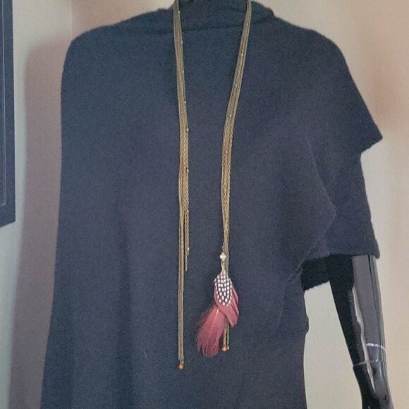 Lariat Necklace Bronze Tone Chain With Beads And Feathers NWOT Fashion Jewery - Picture 3 of 6